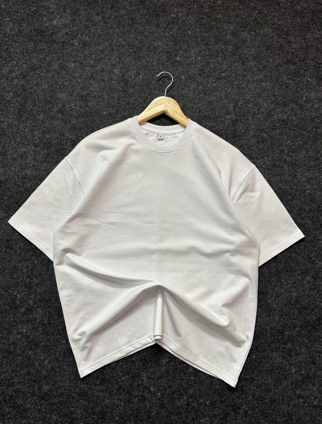 Men’s 240 GSM Oversized White T-Shirt