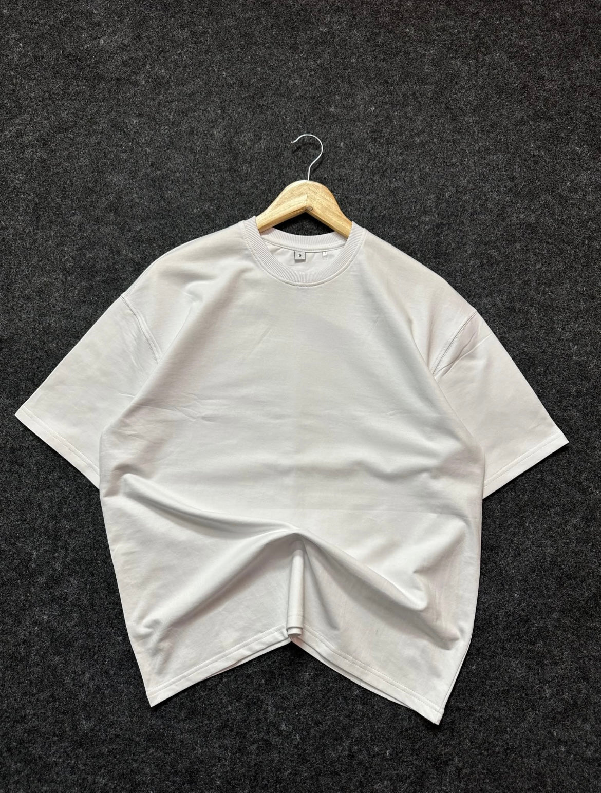 Men’s 240 GSM Oversized White T-Shirt